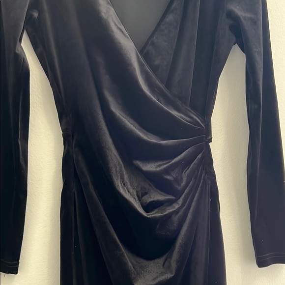 Black Ruched Wrap Dress V-Neck Long Sleeve - Picture 7 of 10